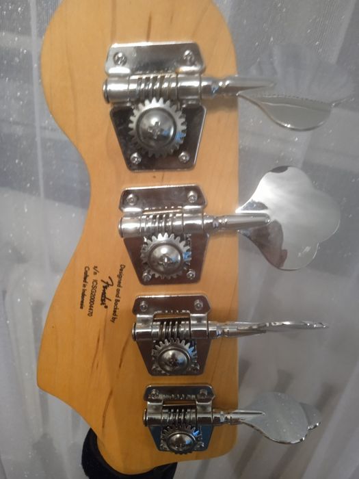 Squier Zestaw bass