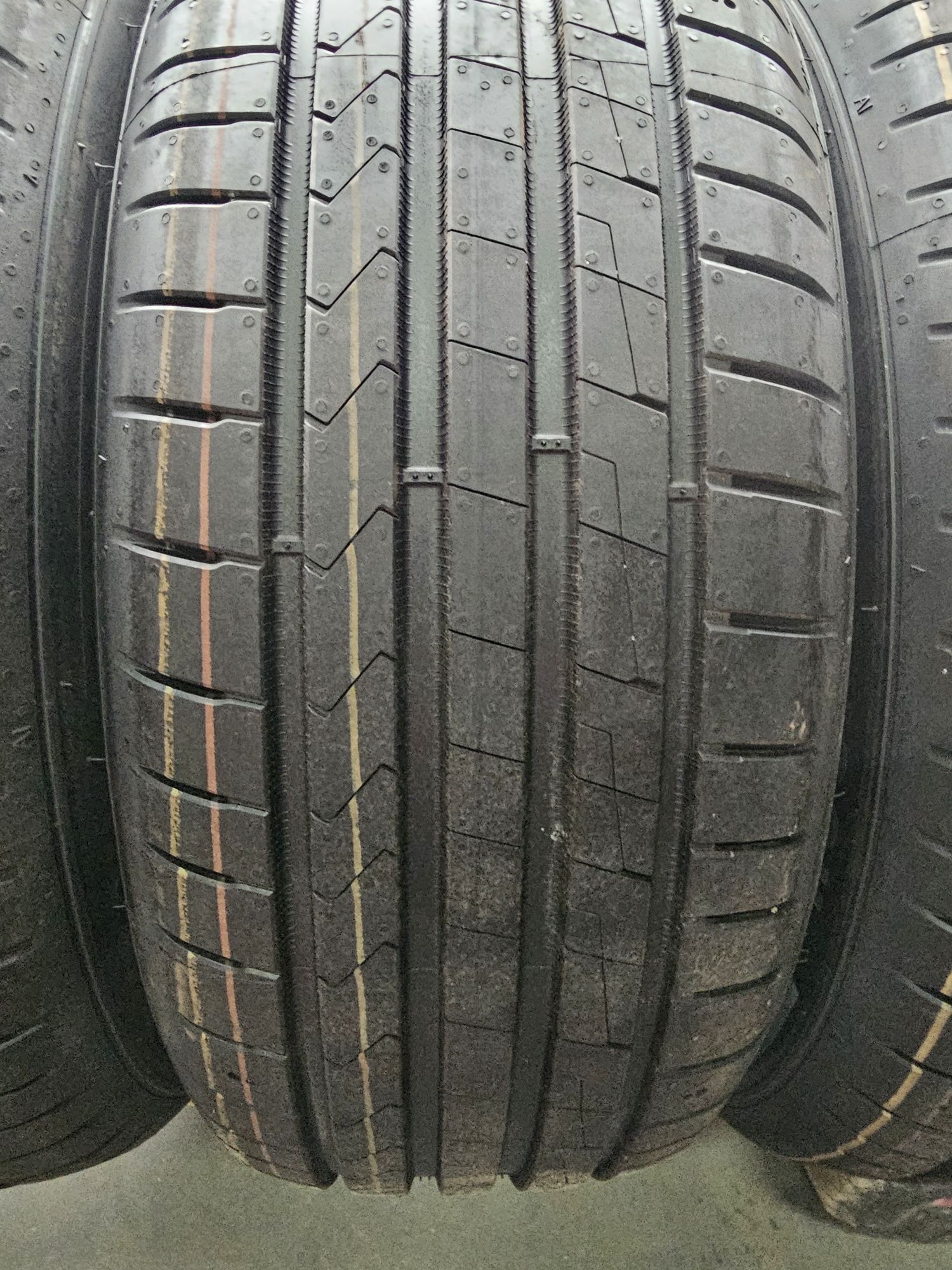 215/60R16 95V Hankook Ventus Prime 4