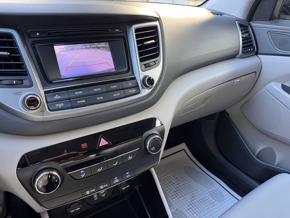 Hyundai Tucson      2016