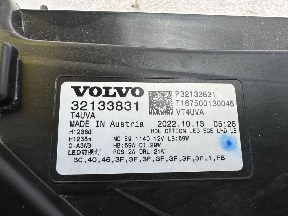 Volvo XC40 C40 lampa reflektor Full led lewa Europa
