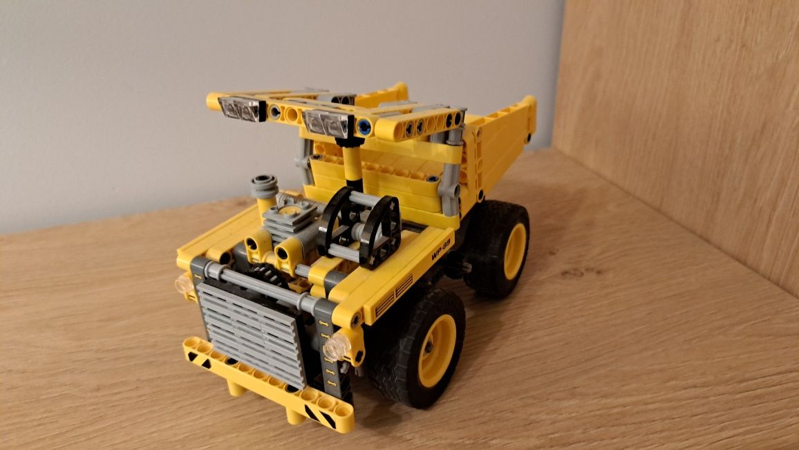 Lego Technic Ciężarówka Górnicza