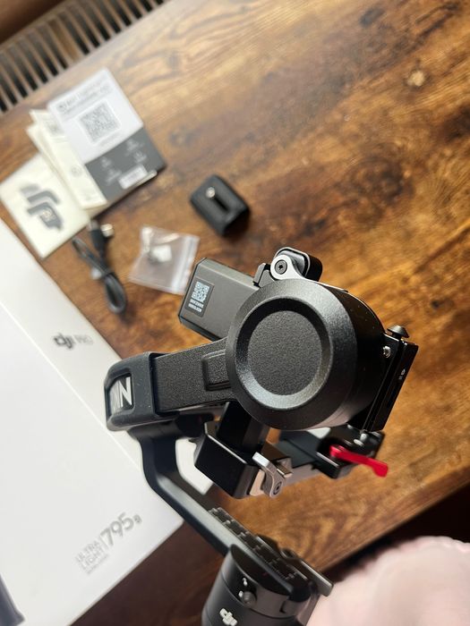 Стабилизатор Dji RS3 mini