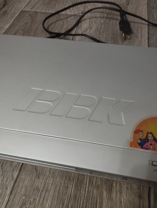 DVD відео плеєр  BBK DV313SI з функцією караоке