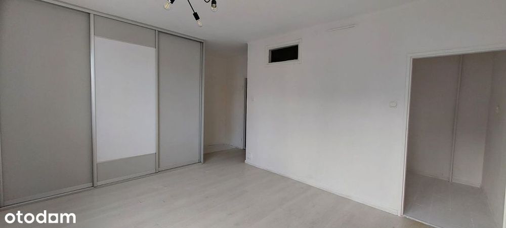 Kawalerka I Oddzielna kuchnia I Wysoki parter