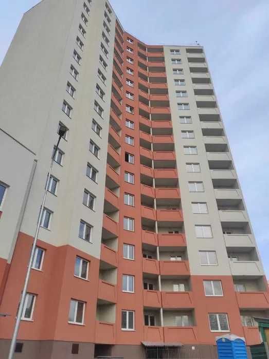 3-х кімнатна Милославська 18  (81,8 м²)