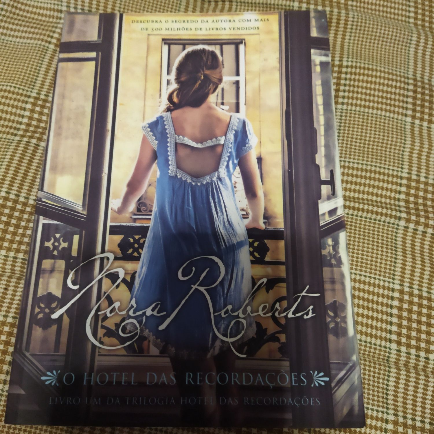 Trilogia O Hotel das Recordações de Nora Roberts