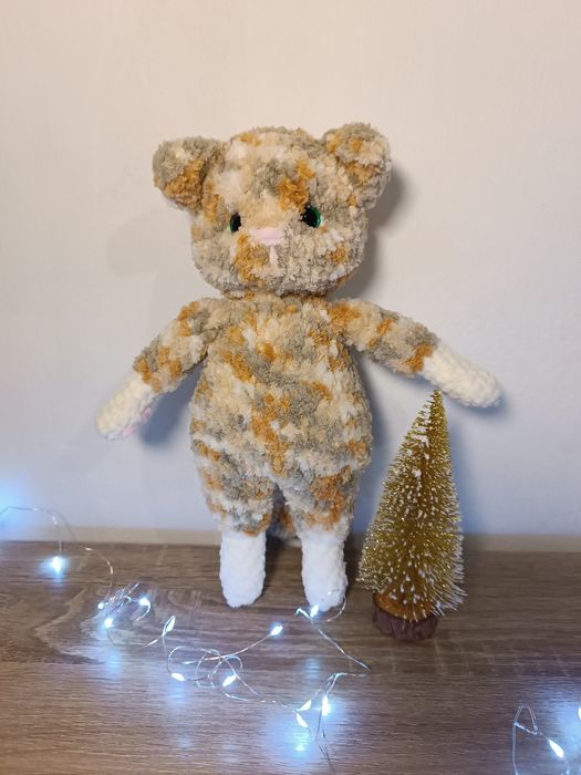 В'язаний котик, іграшка ручної роботи, подарунок