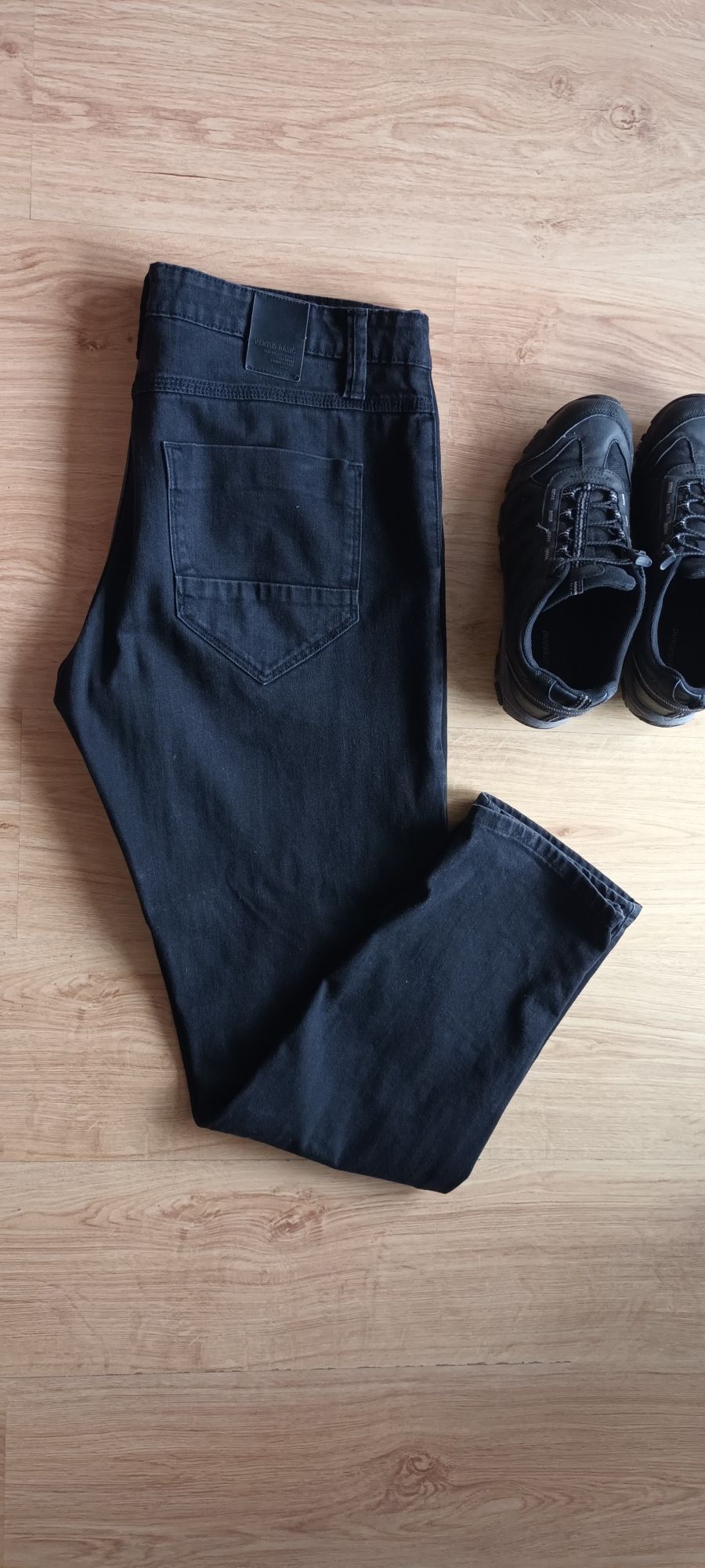 Czarne jeansowe spodnie męskie r. W36 L32