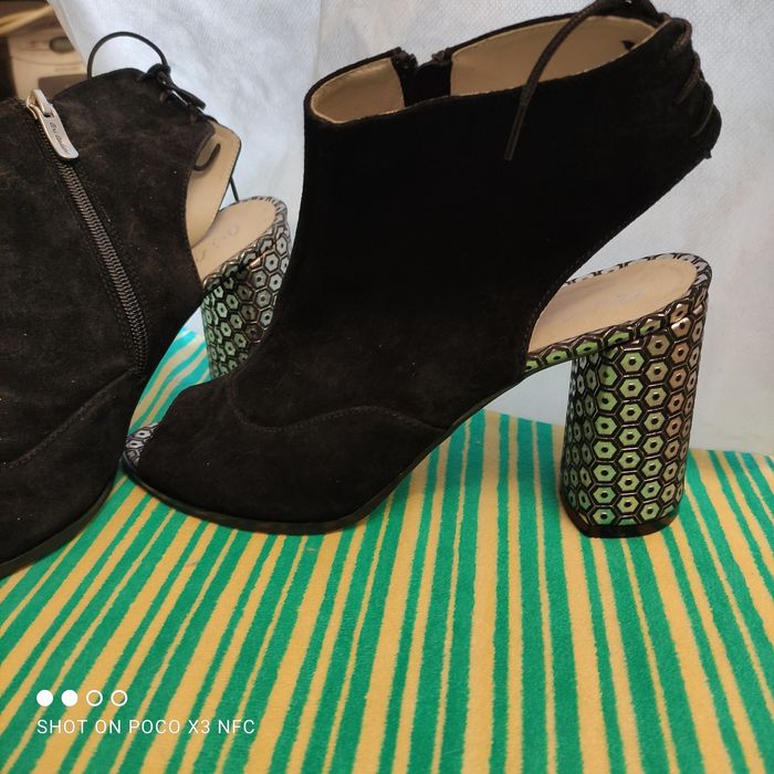 Замшевые летние ботильоны