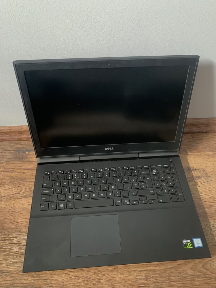 Dell Inspiron 15 Gaming 16GB RAM i7-7700 Nvidia 1050Ti