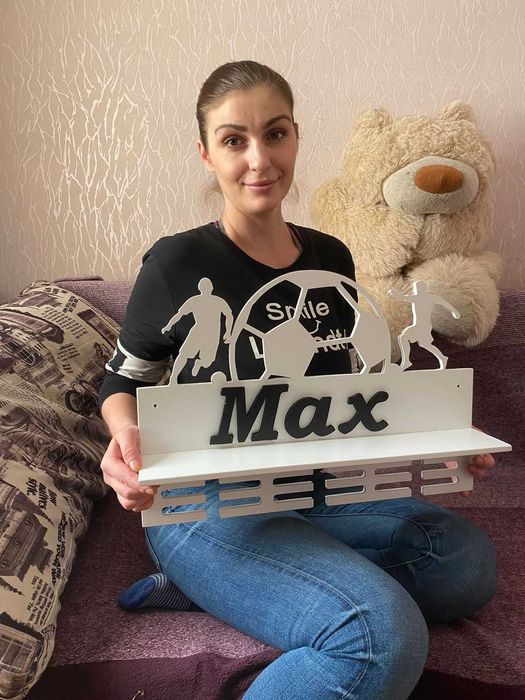 Медальница. Полка для кубков. Вешалка для медалей. Ящик для грамот