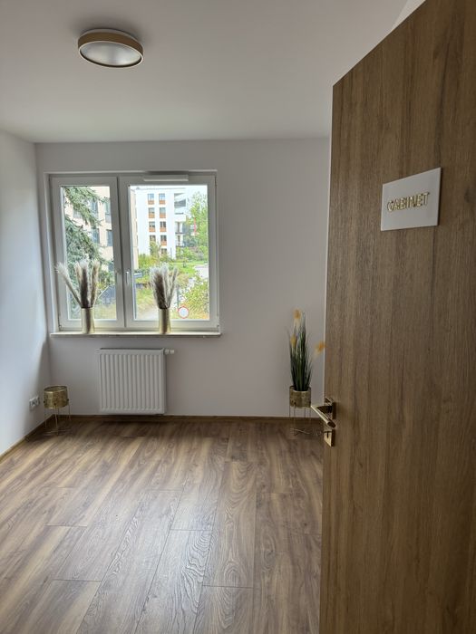 Podnajme gabinet dla stylitki paznokci,barbera lub makijazystki.