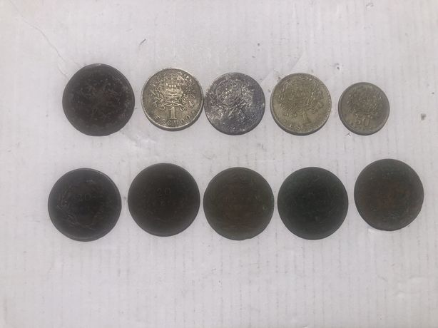 Varias moedas. Reis,escudos, pesetas,francos e marcos