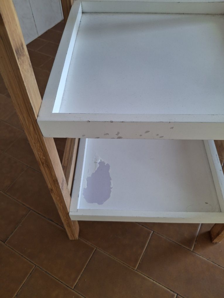 Móvel Pequeno // Prático e Útil