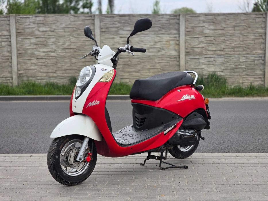 SYM MIO mały zwinny skuter 50 4t na dowód