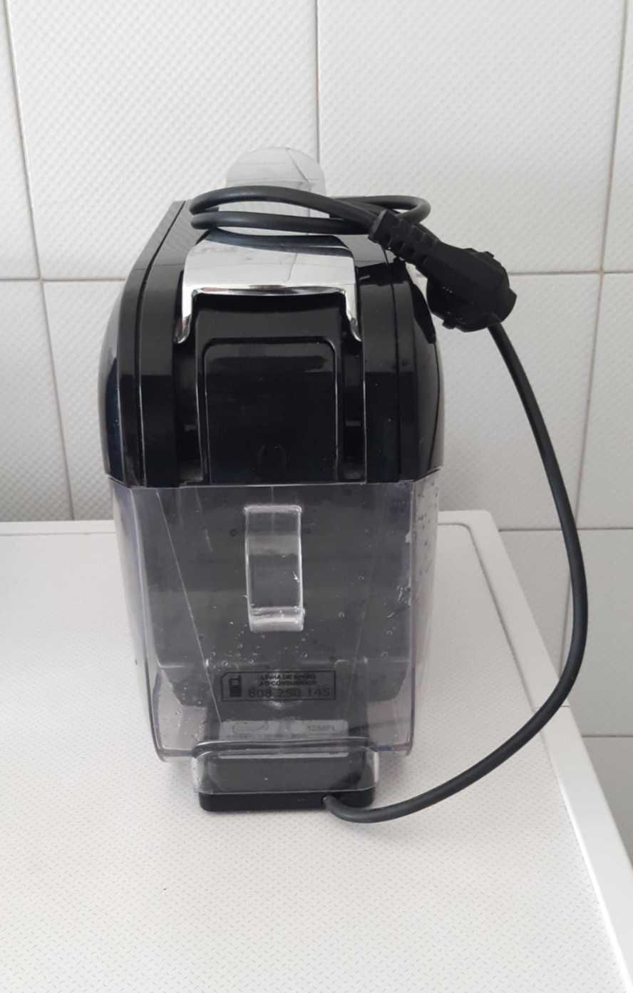 Máquina de café Pingo Doce. A trabalhar, más por vezes falha!