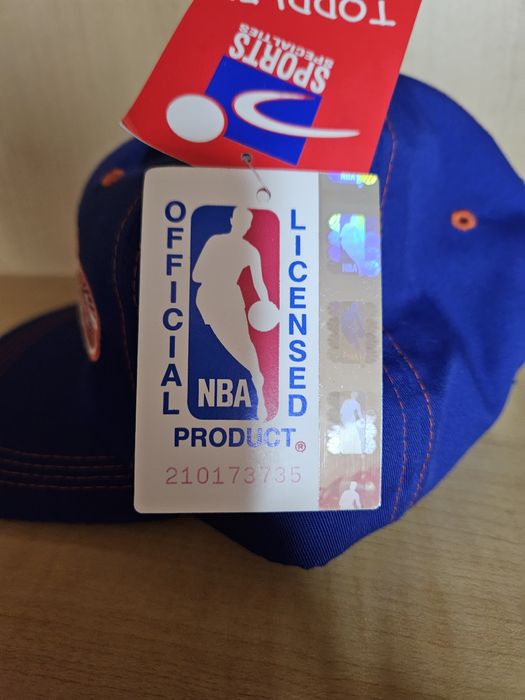 CzapkaCzapka z daszkiem dla dzieci NBA vintage New York Knicks