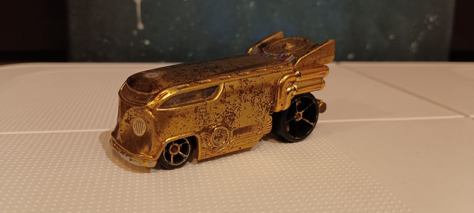 Hot Wheels C-3PO