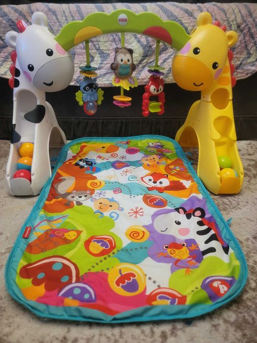 Дитячий Розвиваючий килимок Fisher Price Ростемо разом