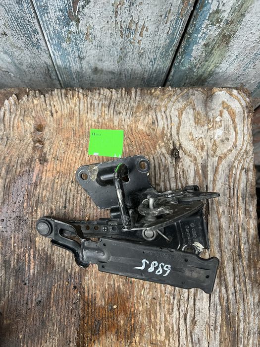 Замок капота Audi A6 C5 4B0823480C ауди а6 ц5