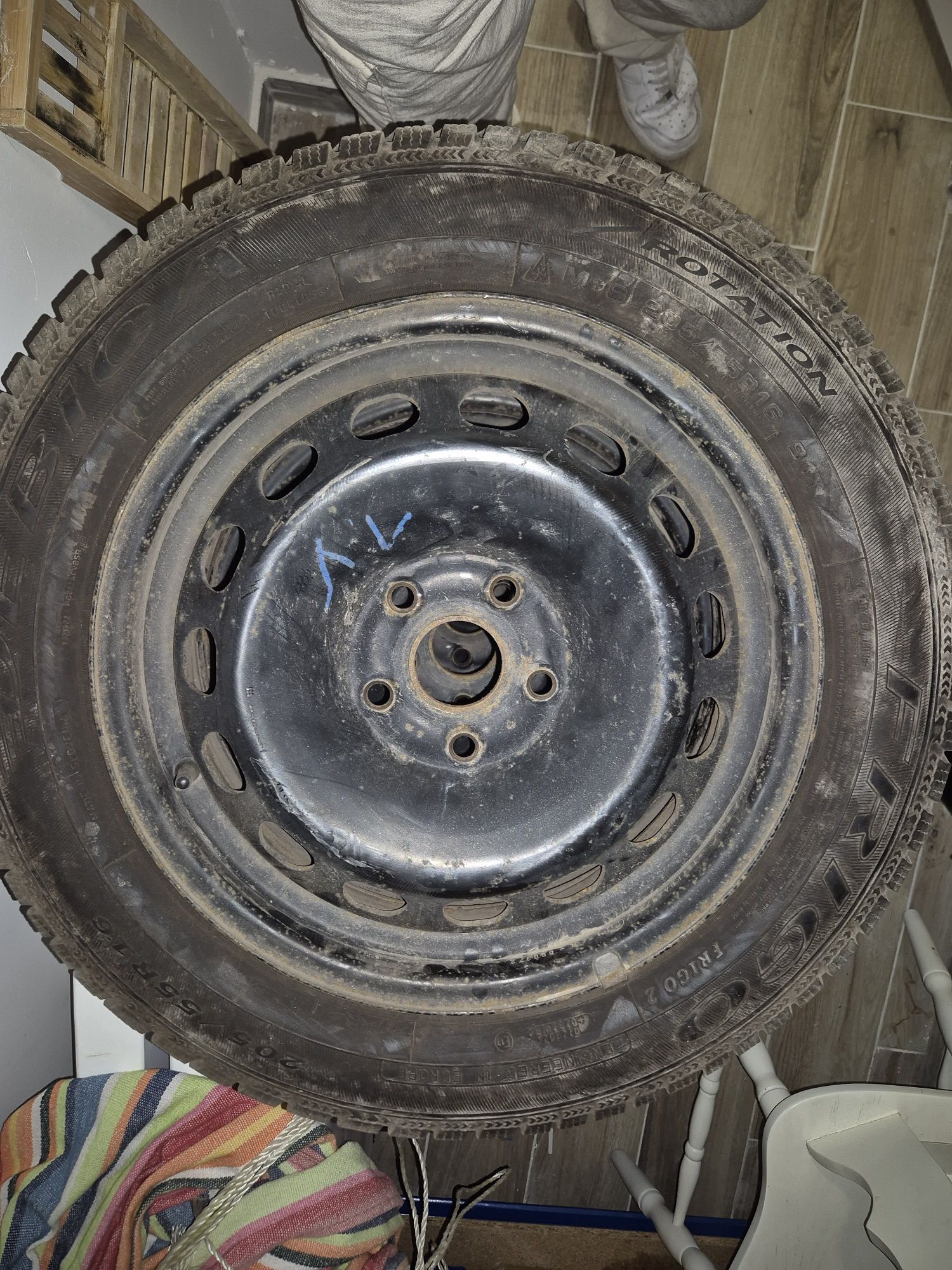 Opony zimowe 205/55 R16