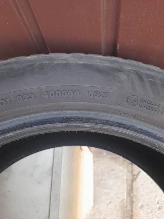 Opony całoroczne  225/50R17