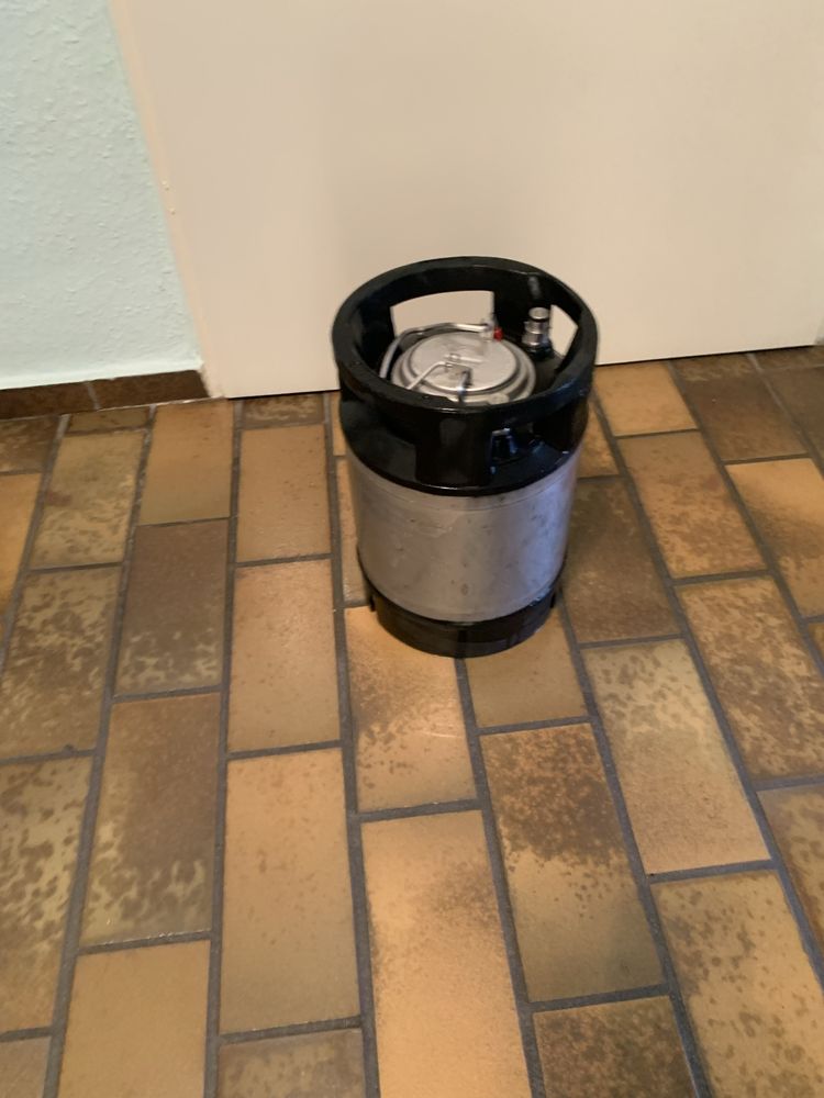 Keg Cornelius 9l beczka pojemnik ciśnueniowy