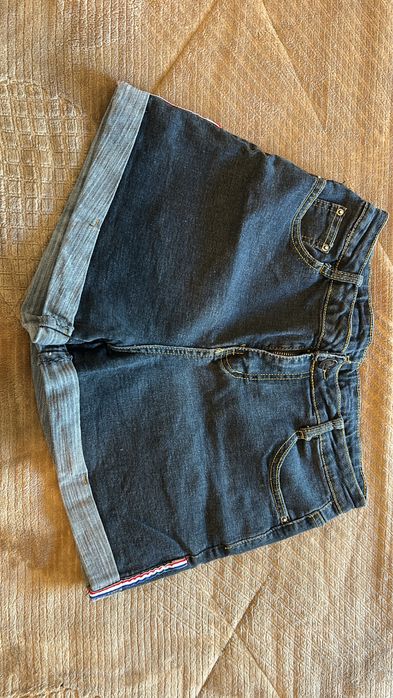 Calcoes de ganga com riscas