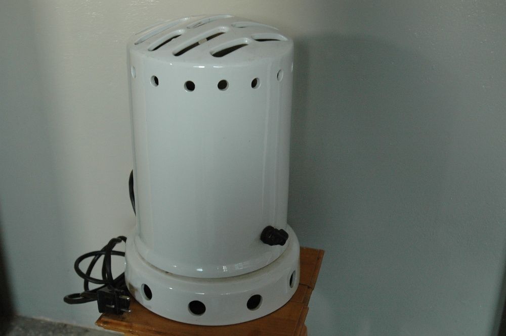 Przedwojenny grzejnik elektr. w obudowie porcelanowej KOLEKCJONERSKI