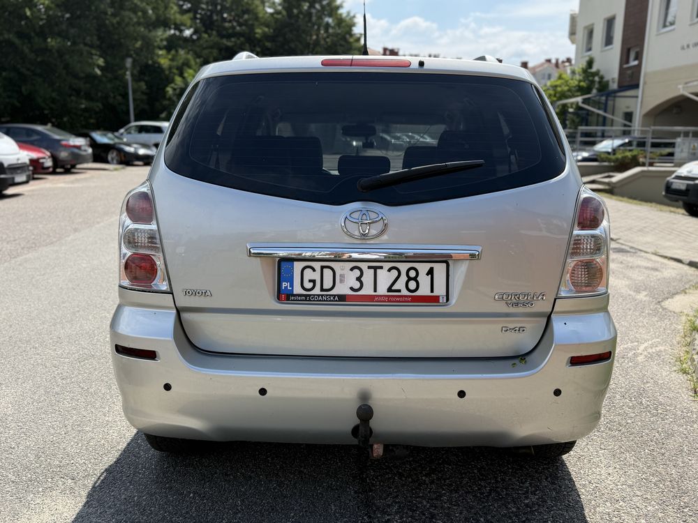 Toyota Corolla Verso 2.2 D4D skora hak wersja indywidualna