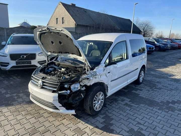 Бампер передній VOLKSWAGEN Caddy SAA розборка Каді