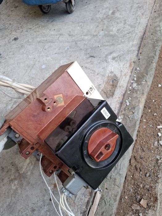 Автоматичний вимикач ва 52-39 630А з електроприводом