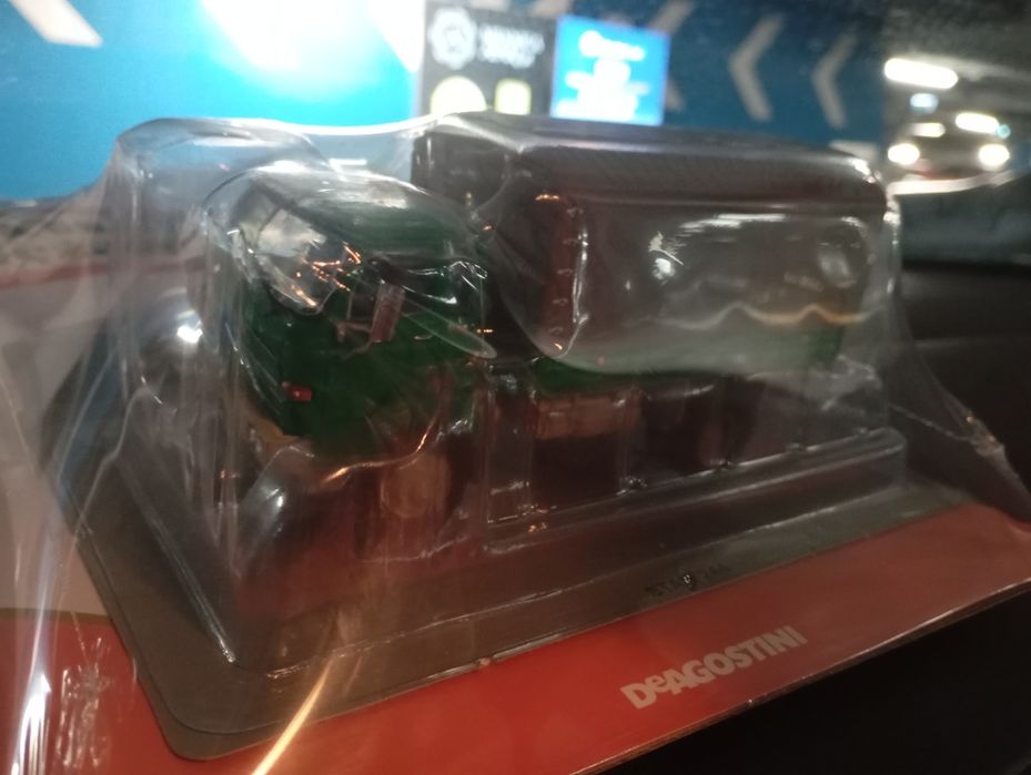 Model Star 244 kultowe ciężarówki dea