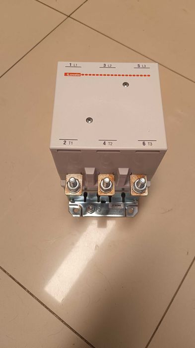 Stycznik mocy LOVATO B400 00