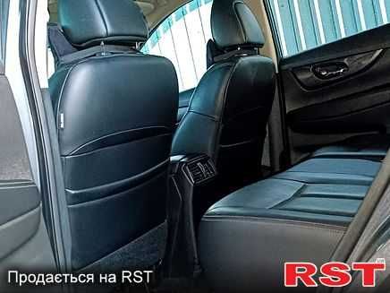 Авто Nissan Rogue  продаю