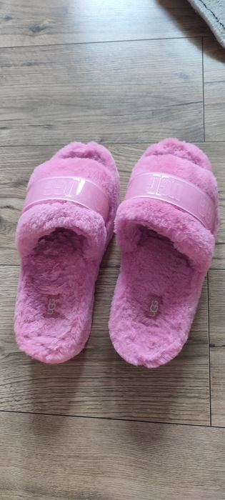 Klapki UGG rozmiar 39