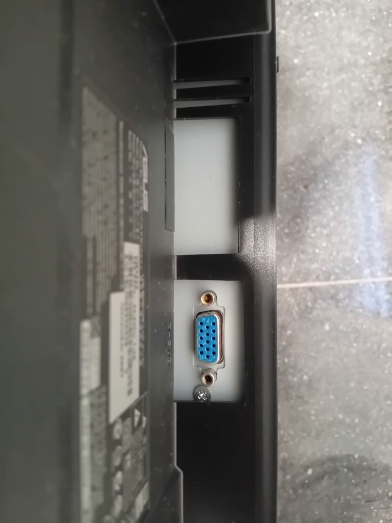 Sprzedam monitor Asus