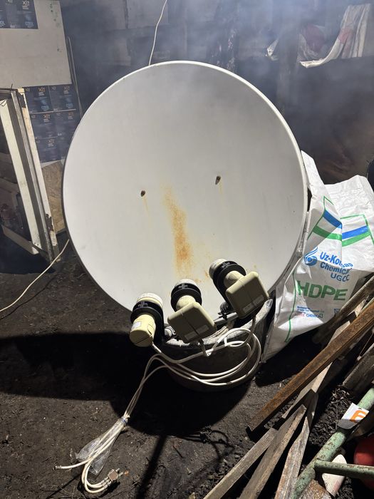 Спутниковая тарелка