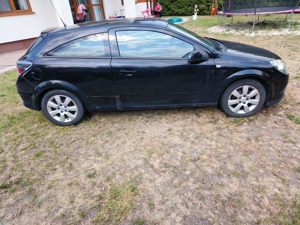 Opel astra h Gtc 2009