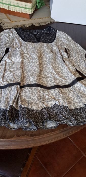 2 VESTIDOS Desigual e Zara 5-6 anos