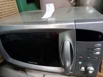 Mikrofala Samsung M187 DN-S na części