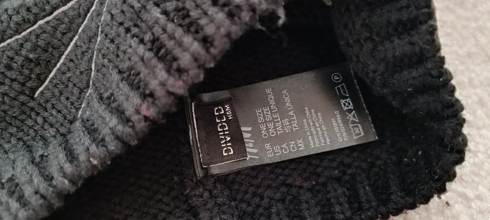 Czapka czarna kotek H&M, akryl, rozmiar uniwersalny