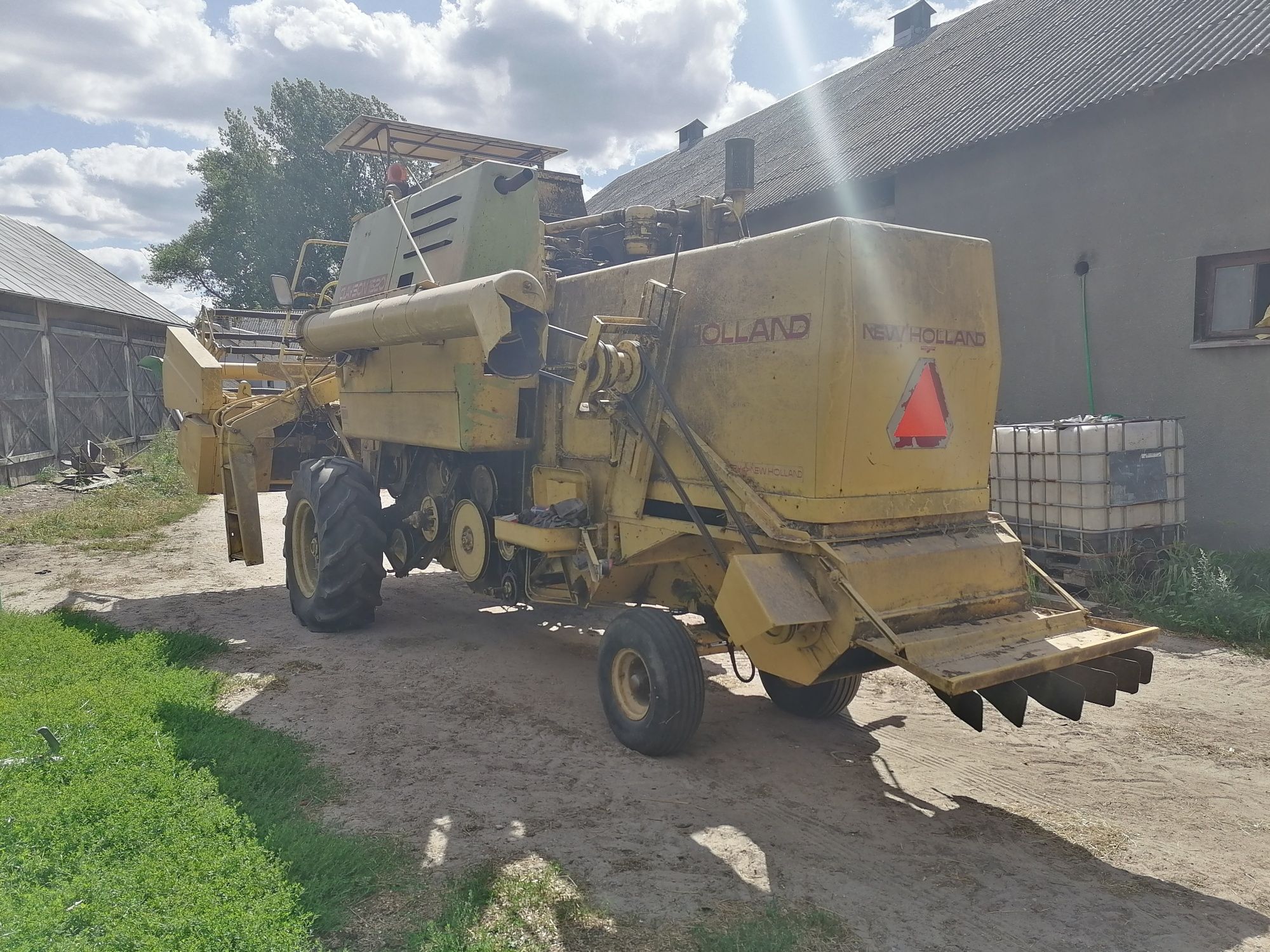 Kombajn New Holland 1520