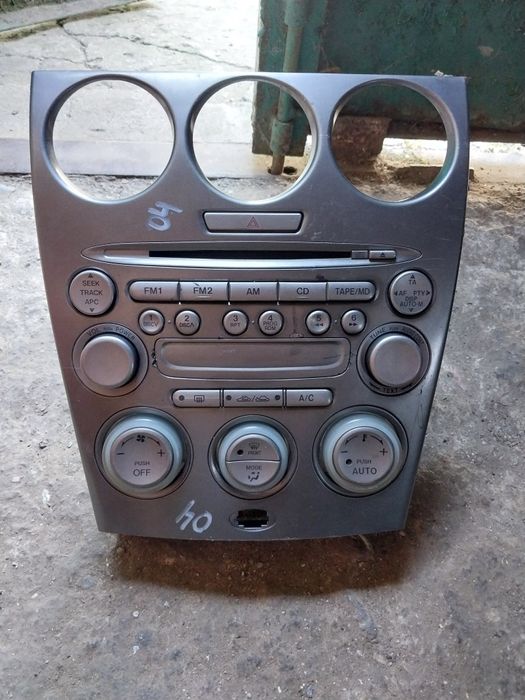 Продам штатный магнитофон на Mazda 6