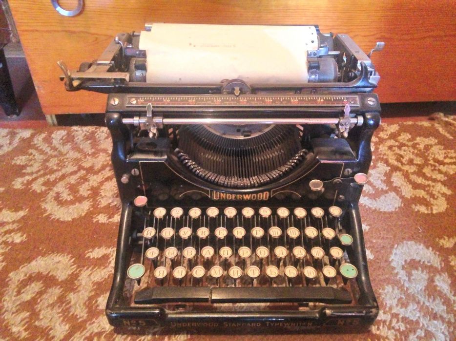 Раритетная печатная машинка Underwood Ундервуд