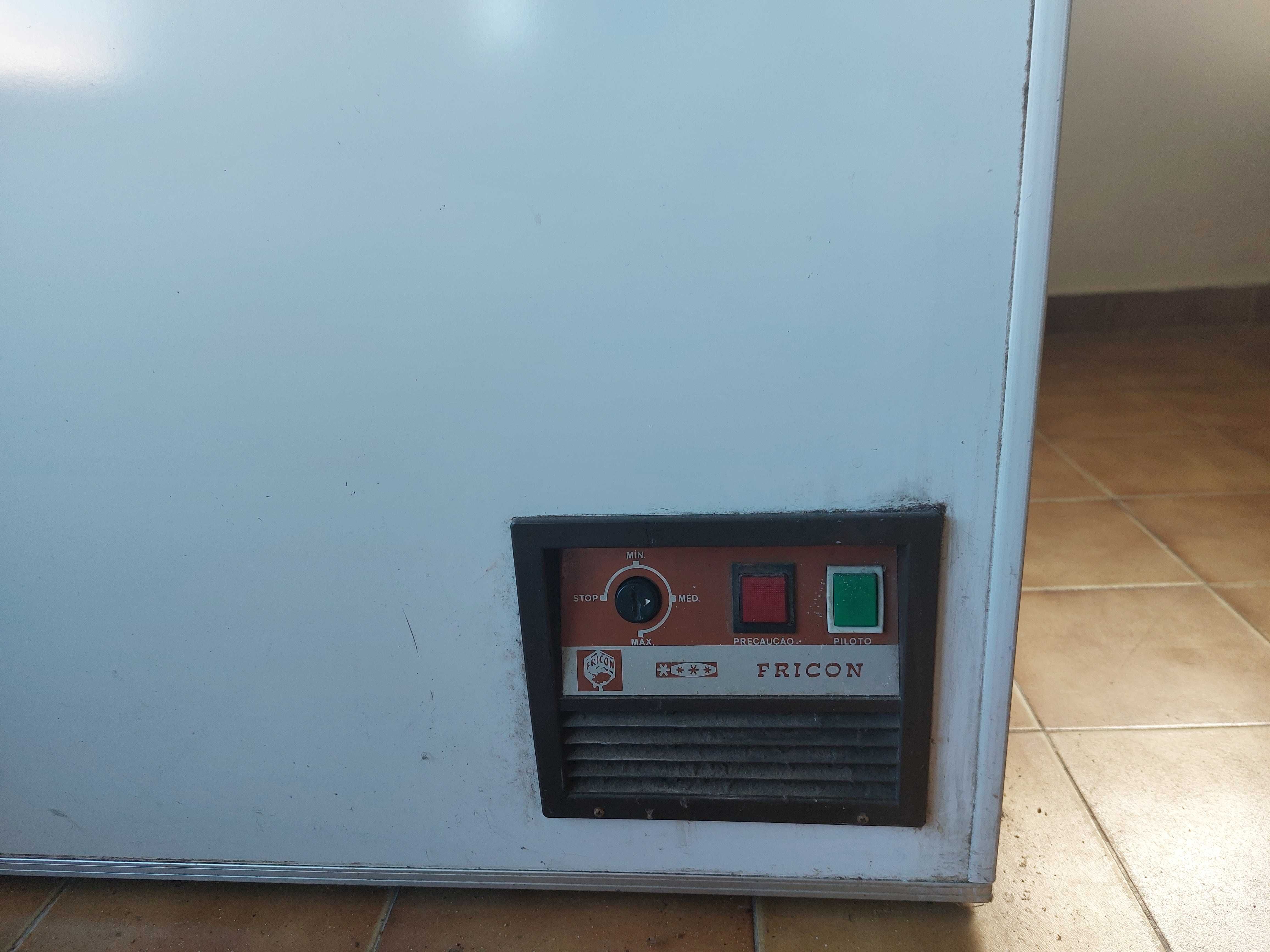 Arca Congeladora avariada