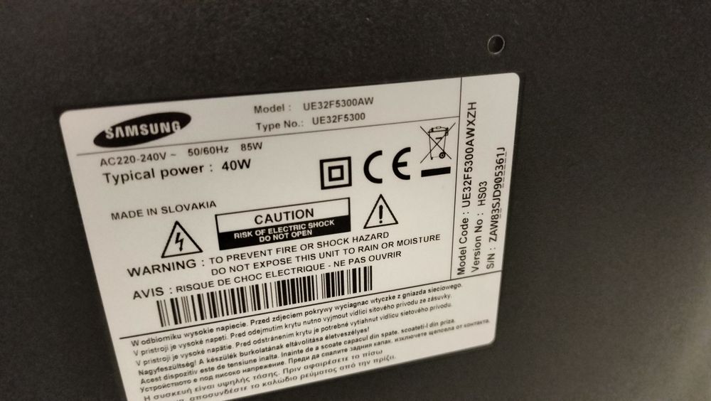 Telewizor 32" Samsung UE32F5300AW uszkodzony na części