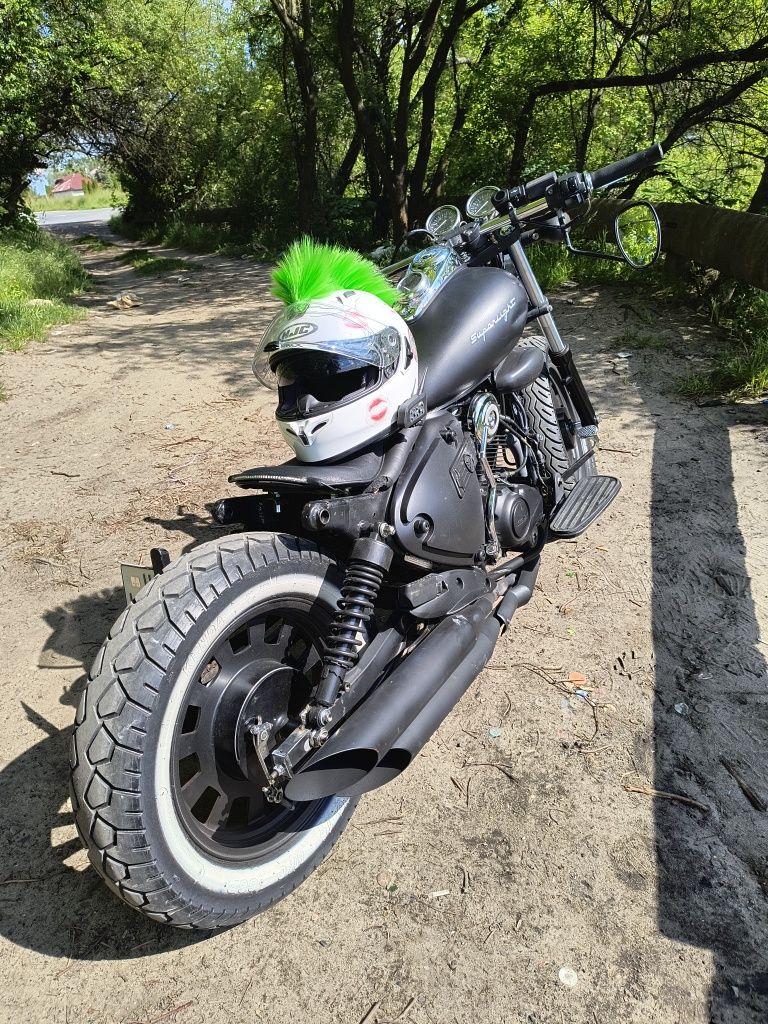 Motocykl 125 BOBBER