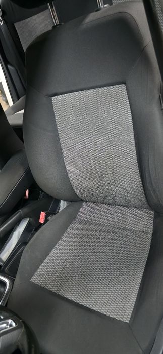 Lavagem de interiores de carro e sofas, colchões, cadeiras