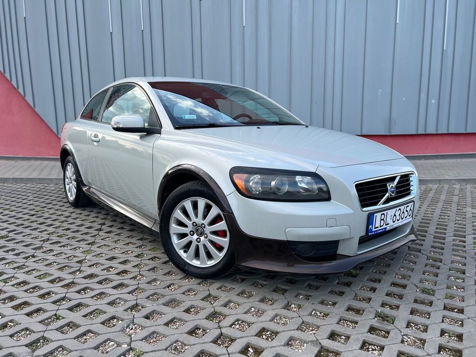 Volvo C30 2.0D Rdesign grzane fotele, tempomat, czujniki park, półskóra, alarm